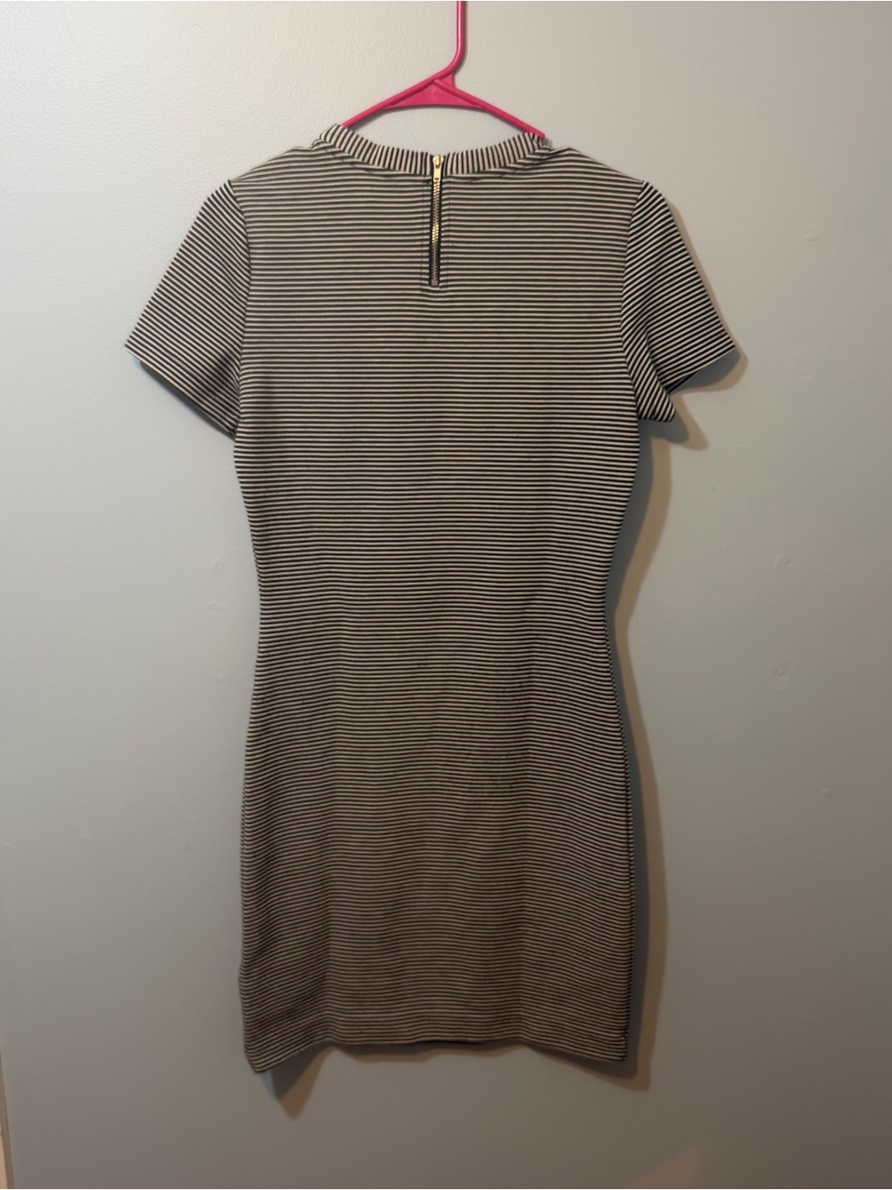 H&M Black and White Striped Short-Sleeve Mini Dress - Picture 3 of 3